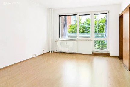Pronájem bytu 3+1 69 m² Česká, Zlín