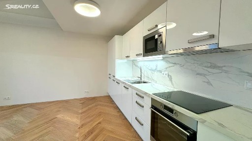 Pronájem bytu 1+kk 42 m² Březinova, Brno