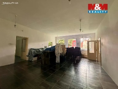 Pronájem obchodního prostoru 150 m²