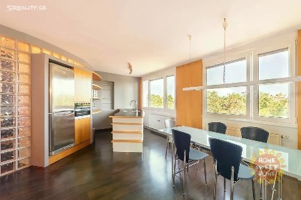 Pronájem bytu 2+kk 58 m² Milevská, Praha - Podolí