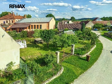 Prodej rodinného domu 178 m², pozemek 642 m² Ločenice