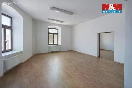 Prodej rodinného domu 411 m², pozemek 331 m²