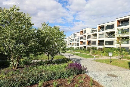 Prodej obchodního prostoru 37 m² Dostalové, Praha - Hlubočepy