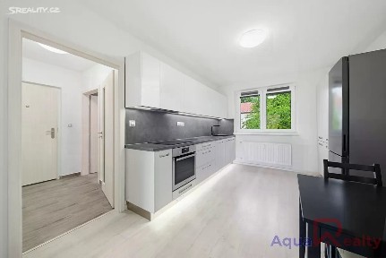 Prodej bytu 2+1 57 m² Halasova, Ostrov