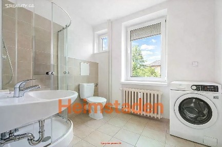 Pronájem bytu 1+kk 28 m² Dukelská, Havířov - Šumbark