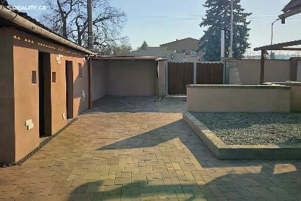 Malý Újezd, Mělník, Vavřineč
