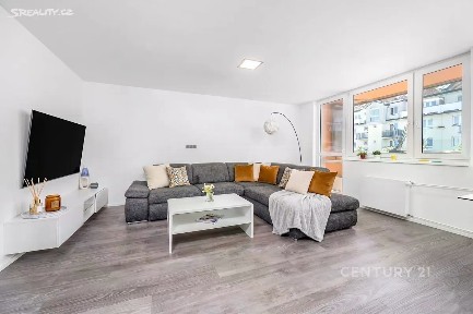 Prodej bytu 4+kk 89 m² Sulova, Praha - Zbraslav