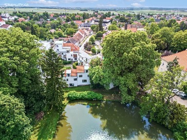 Tyršova, Škvorec