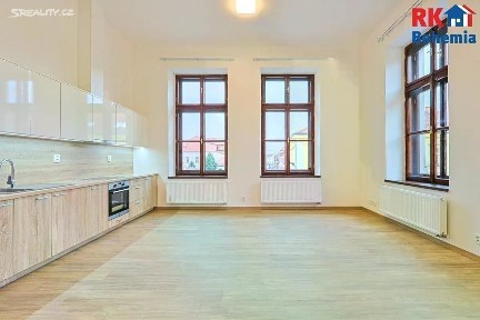 Pronájem bytu 1+kk 38 m² nám. Arnošta z Pardubic, Český Brod