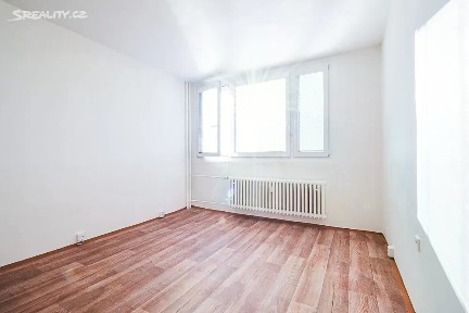 Pronájem bytu 1+kk 23 m² Halasovo náměstí, Brno - Lesná