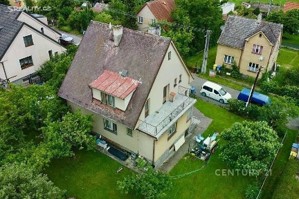 Sukova, Čerčany
