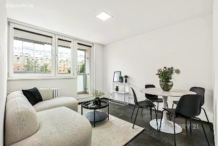 Prodej bytu 4+kk 79 m² Vít. Nezvala, Kladno