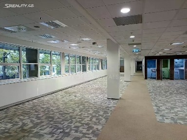 Pronájem kanceláře 364 m² Radlická, Praha - Smíchov