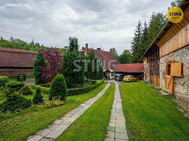 Prodej rodinného domu 520 m², pozemek 7888 m²