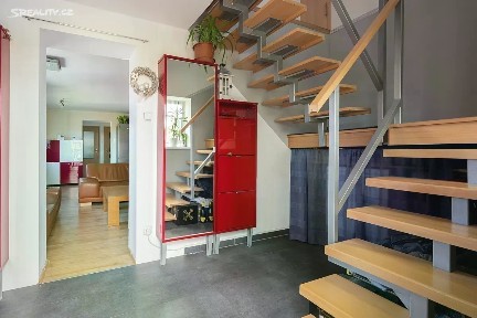 Prodej rodinného domu 82 m², pozemek 677 m²
