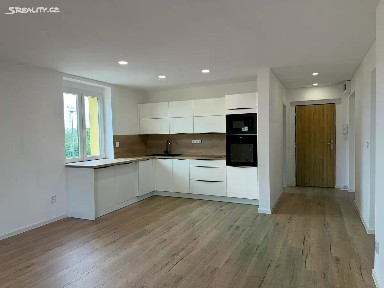 Prodej bytu 4+kk 70 m²