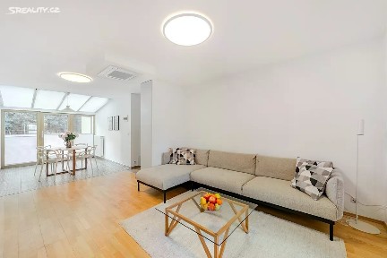 Prodej bytu 3+kk 100 m² Pernerova, Praha - Karlín