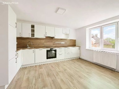 Pronájem bytu 5+1 130 m² Tř. 5. května, Pečky