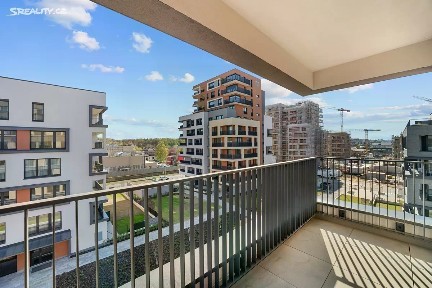 Pronájem bytu 3+kk 70 m² Poděbradská, Praha