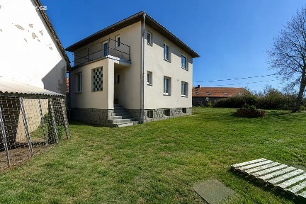 Prodej rodinného domu 145 m², pozemek 1200 m² Nedrahovice - Úklid