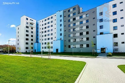 Prodej bytu 1+kk 31 m² Arnošta Staňka, Praha - Hostivař