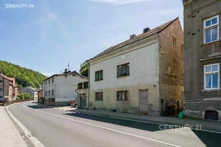 Českolipská, Benešov nad Ploučnicí