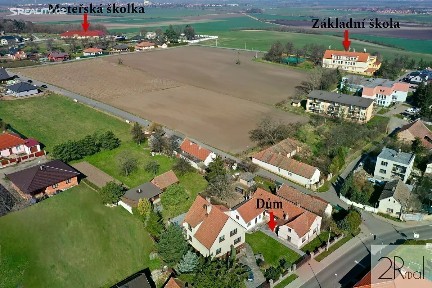 1. máje, Cerhenice