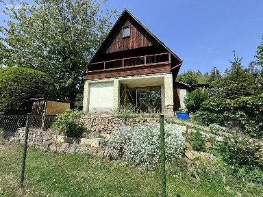 Nespeky, Benešov, Nad Lomem