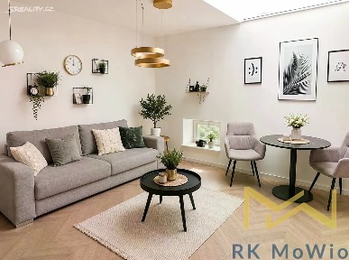 Pronájem bytu 2+kk 44 m² Šafaříkova, Praha - Vinohrady