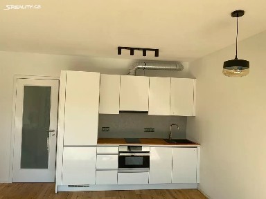 Pronájem bytu 1+kk 35 m² Kurandové, Praha - Hlubočepy