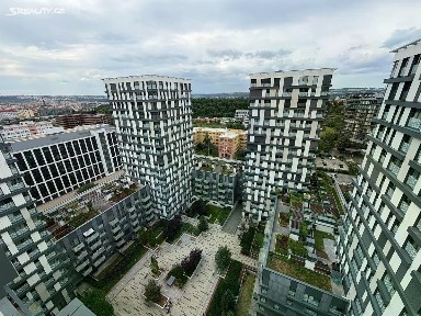 Pronájem bytu 3+kk 83 m² Olšanská, Praha - Žižkov