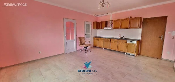 Pronájem bytu 4+kk 75 m²