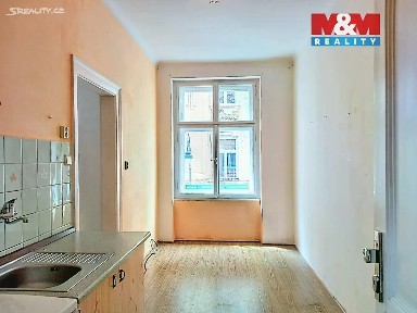 Prodej bytu 1+1 30 m² Raisova, Karlovy Vary