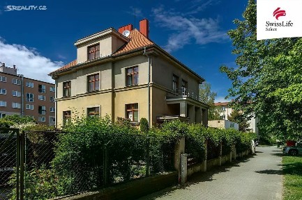 Prodej vily 480 m², pozemek 963 m²
