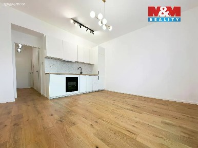 Pronájem bytu 1+kk 30 m² Petrohradská, Praha - Vršovice