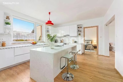 Prodej bytu 5+kk 110 m² Hornomlýnská, Zlín