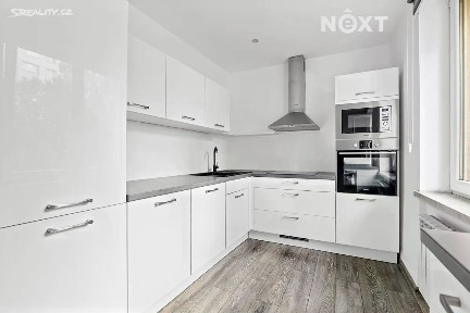 Prodej bytu 3+1 70 m² Slovenská, Karviná - Hranice