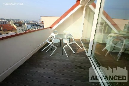 Pronájem bytu 4+kk 109 m² Řehořova, Praha - Žižkov