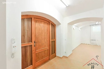 Prodej kanceláře 44 m² Oldřichova, Praha - Nusle