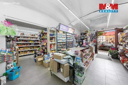 Prodej obchodního prostoru 900 m² náměstí Míru, Benešov nad Ploučnicí
