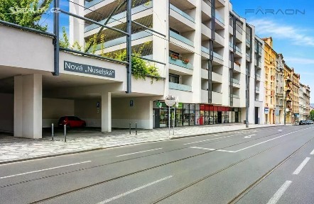 Pronájem obchodního prostoru 174 m² Nuselská, Praha - Nusle