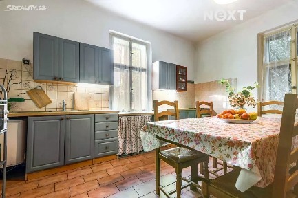 Prodej rodinného domu 197 m², pozemek 539 m²