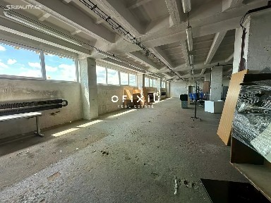Pronájem skladového prostoru 2000 m²