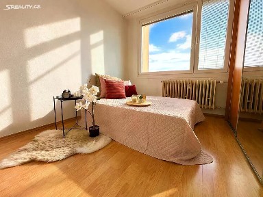 Prodej bytu 3+1 70 m² Slancova, Praha - Kobylisy
