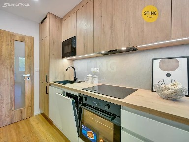 Prodej bytu 1+kk 33 m² Družstevní, Zlín