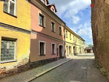 Načeradec, Benešov, Zámecké náměstí
