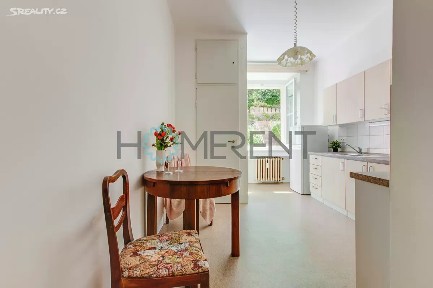 Pronájem bytu 1+1 43 m² náměstí Jiřího z Lobkovic, Praha - Vinohrady