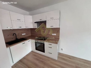 Pronájem bytu 2+kk 42 m² Plzenecká, Plzeň - Východní Předměstí