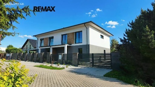 Pronájem rodinného domu 194 m², pozemek 400 m² Babice