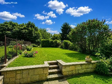 Prodej rodinného domu 198 m², pozemek 350 m² Praha - Čimice